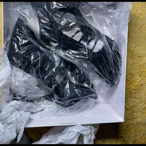 GUESS Adhirra heels size 10 - Picture 3 of 6